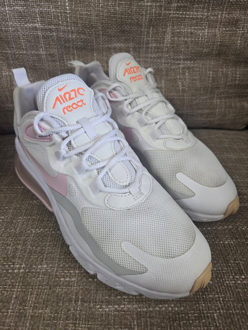 Nike Air Max 270 React White Pink Foam CZ0372-101 Women's Size 8 Running Shoes